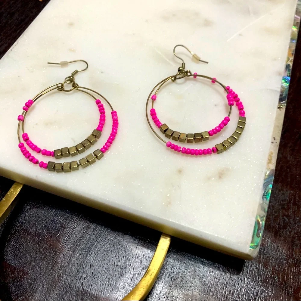 Gold square bead & pink small bead hoop earrings